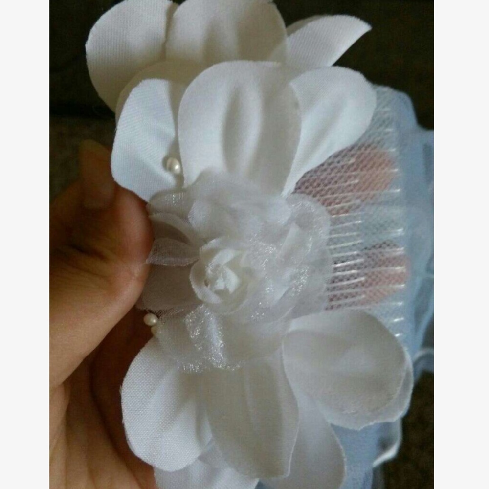 Small Hair Veil - Picture 4 of 7